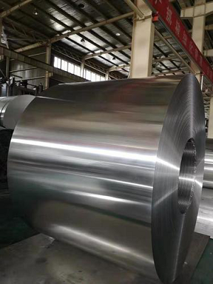 What is the difference between alumina and electrolytic aluminum?